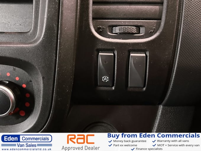 2025 Renault Trafic