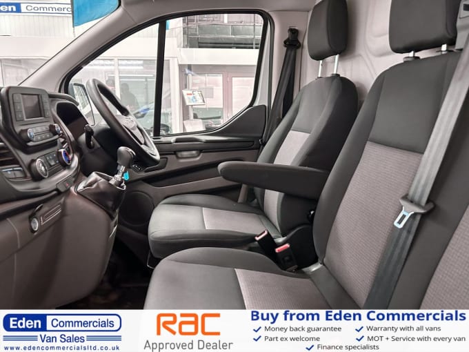 2025 Ford Transit Custom