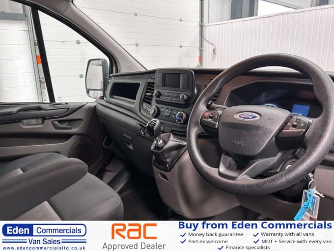 2025 Ford Transit Custom