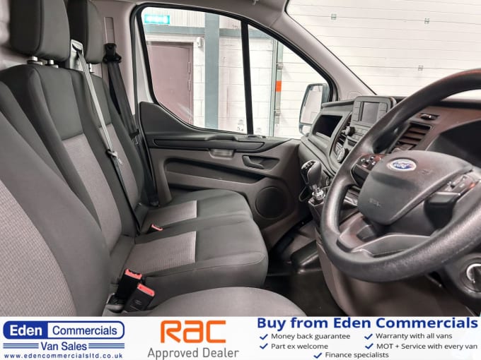 2025 Ford Transit Custom