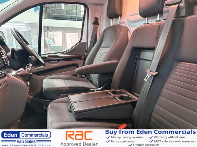 2025 Ford Transit Custom