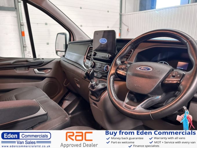 2025 Ford Transit Custom