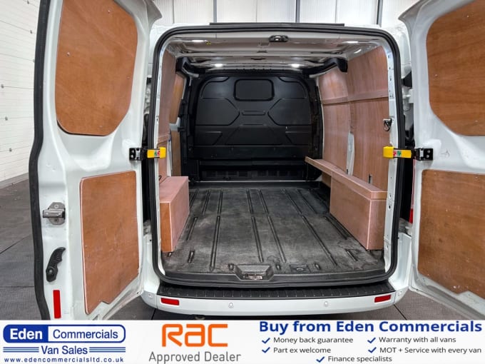 2025 Ford Transit Custom