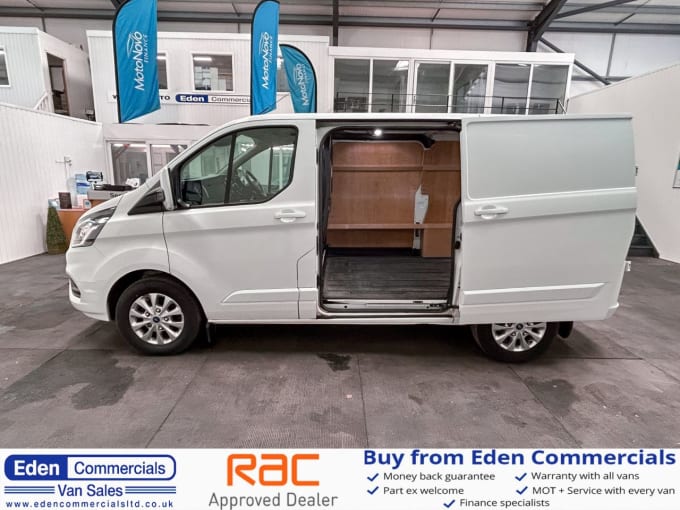 2025 Ford Transit Custom