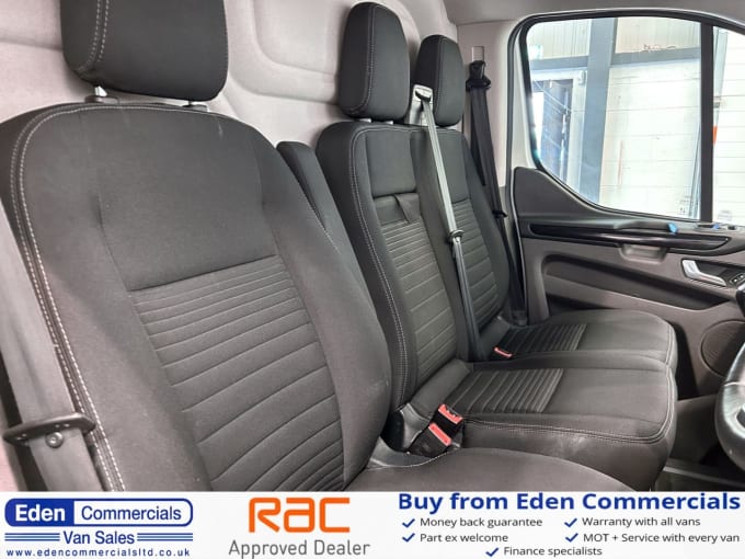 2025 Ford Transit Custom