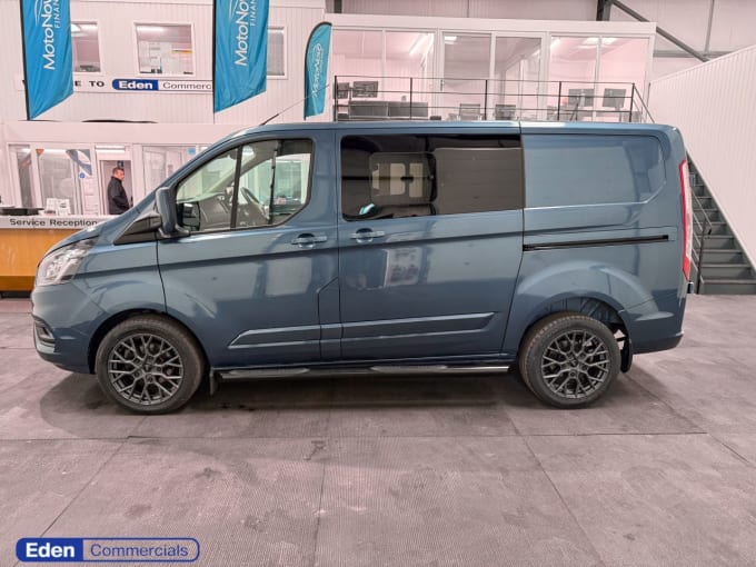 2025 Ford Transit Custom