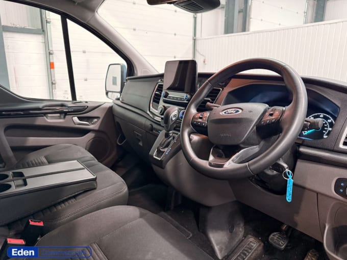 2025 Ford Transit Custom