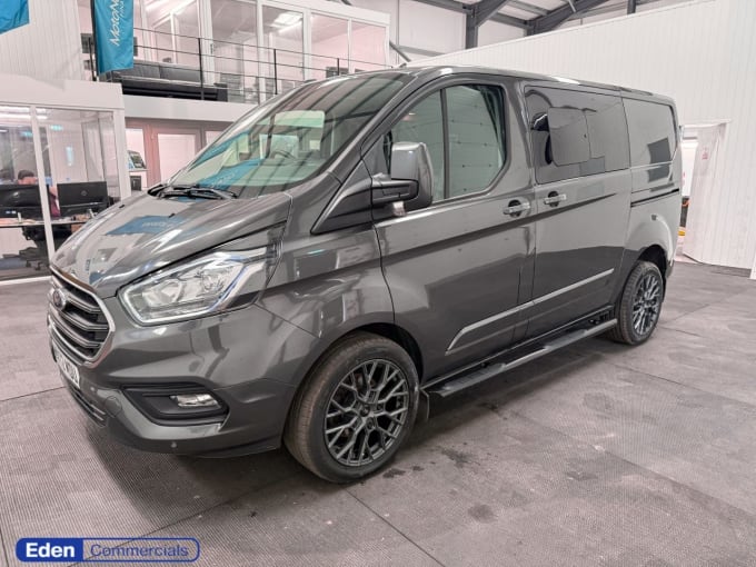 2025 Ford Transit Custom