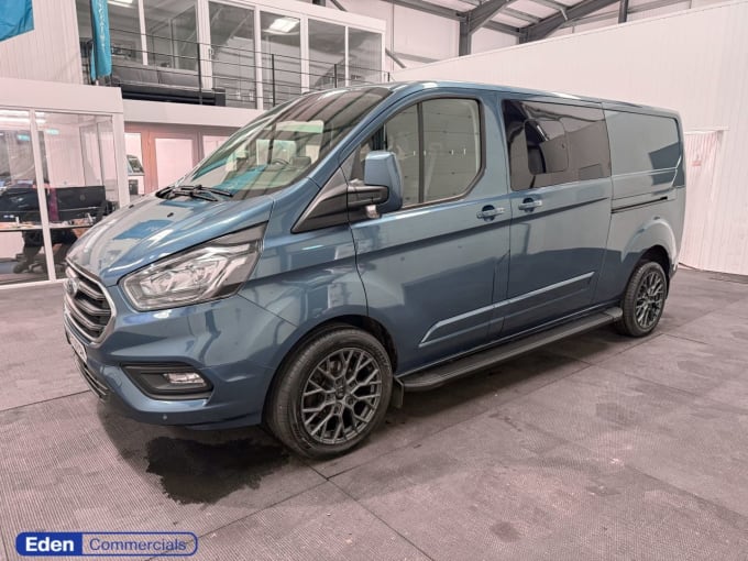 2025 Ford Transit Custom