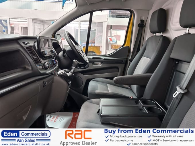 2025 Ford Transit Custom