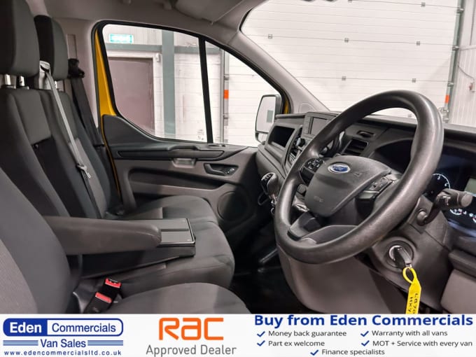 2025 Ford Transit Custom