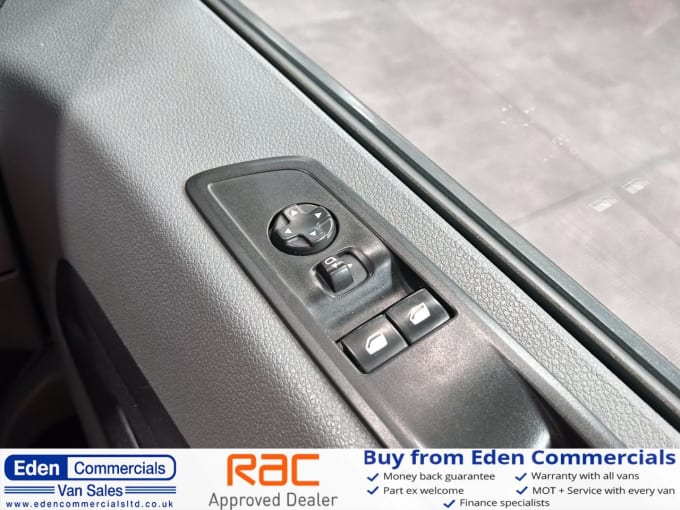2025 Vauxhall Vivaro