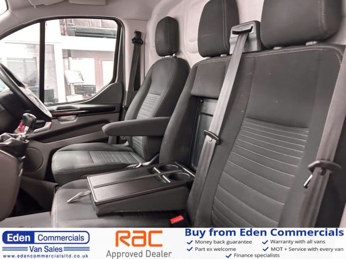 2025 Ford Transit Custom