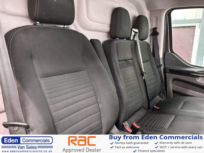 2025 Ford Transit Custom