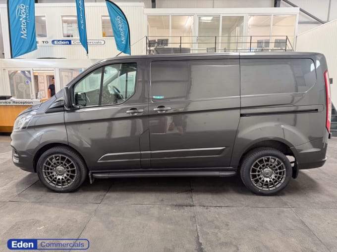 2025 Ford Transit Custom