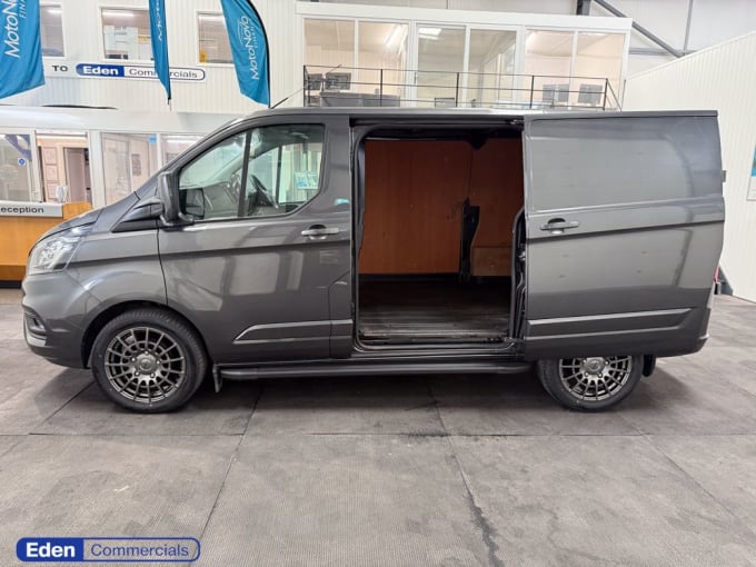 2025 Ford Transit Custom