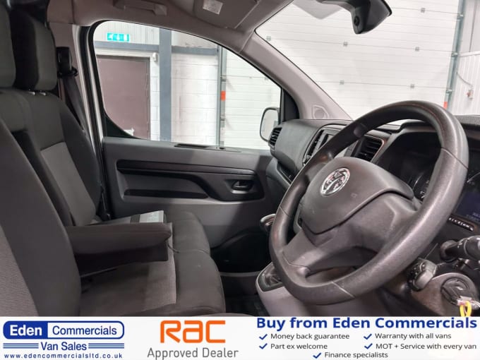 2025 Vauxhall Vivaro