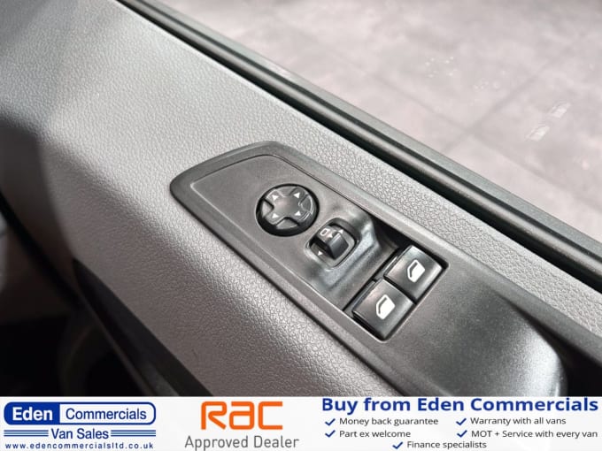 2025 Vauxhall Vivaro