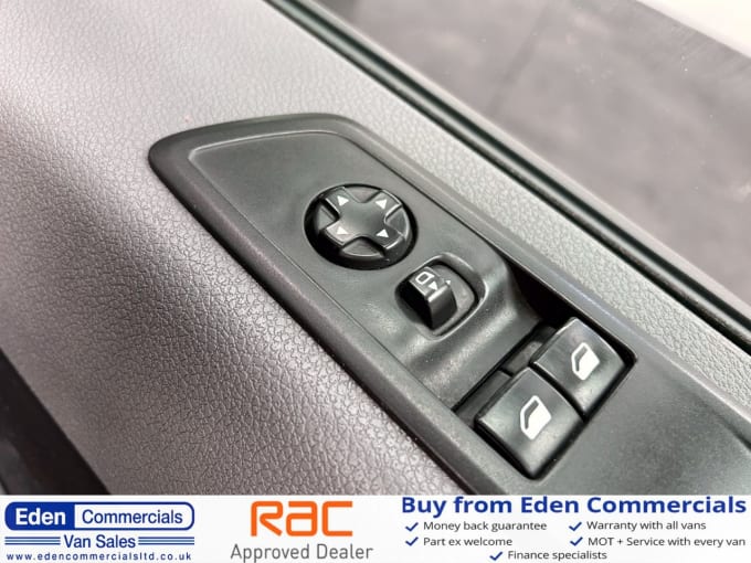 2025 Vauxhall Vivaro