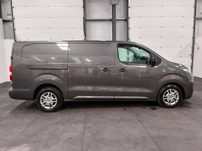 2025 Vauxhall Vivaro