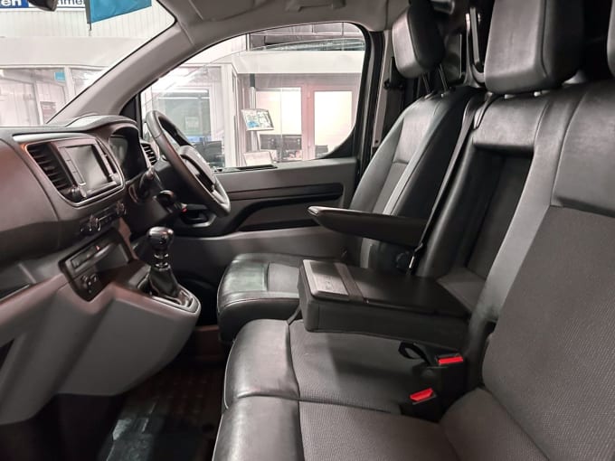2025 Vauxhall Vivaro