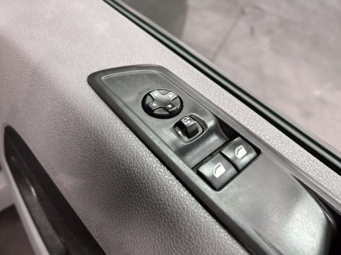 2025 Vauxhall Vivaro