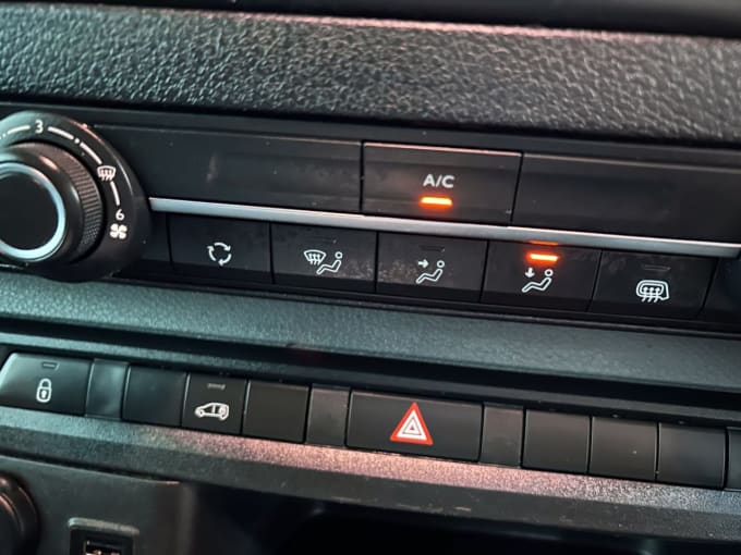 2025 Vauxhall Vivaro