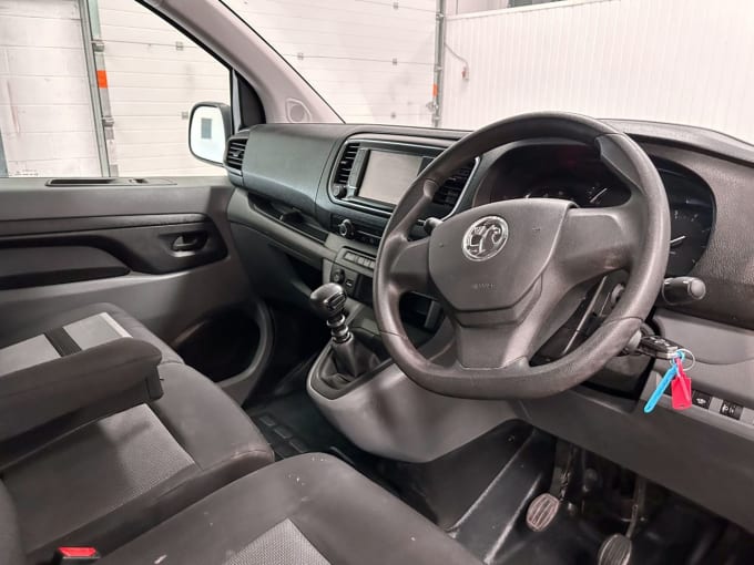 2025 Vauxhall Vivaro