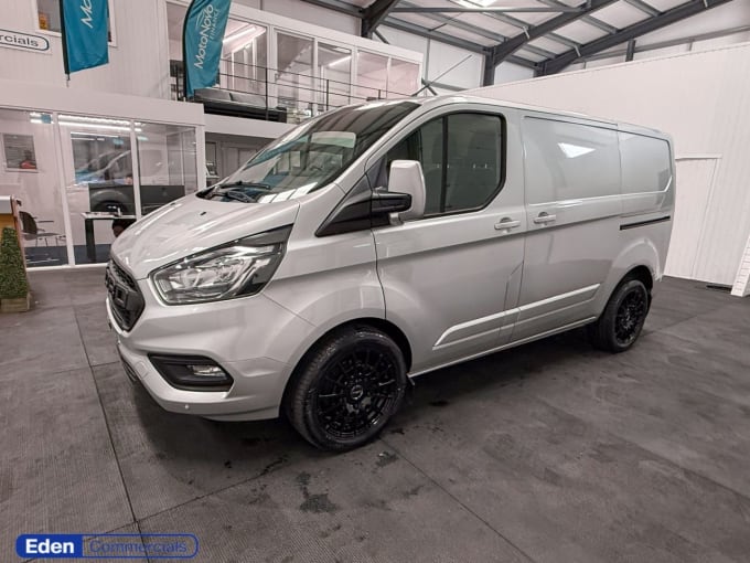2025 Ford Transit Custom