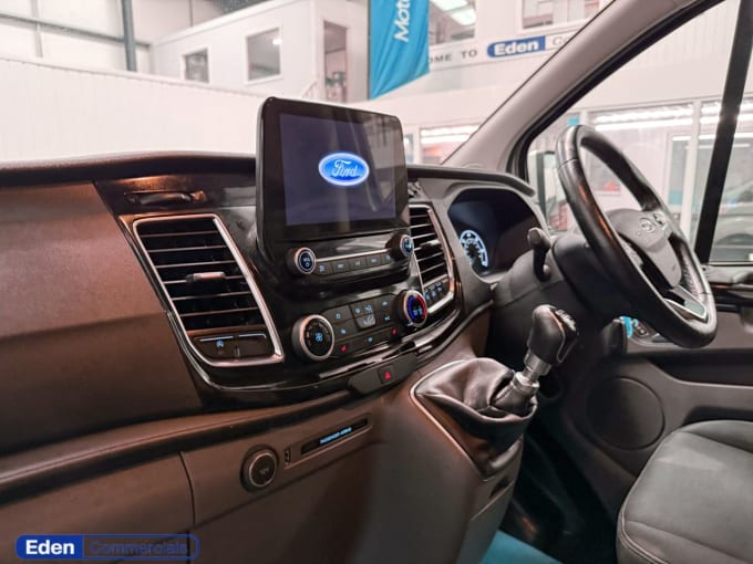 2025 Ford Transit Custom