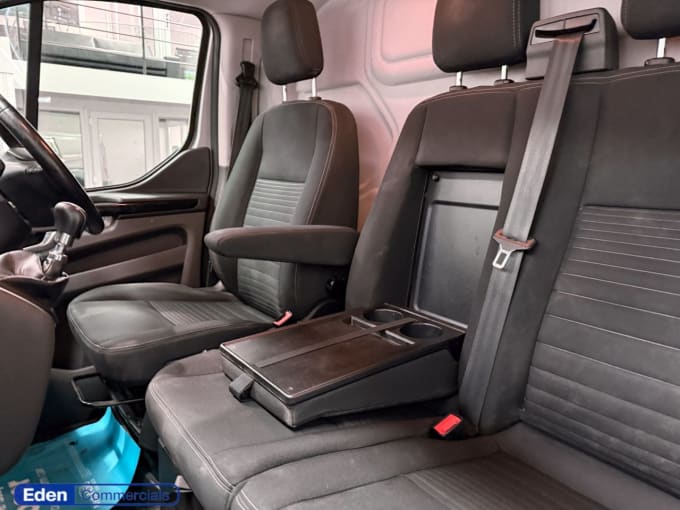 2025 Ford Transit Custom