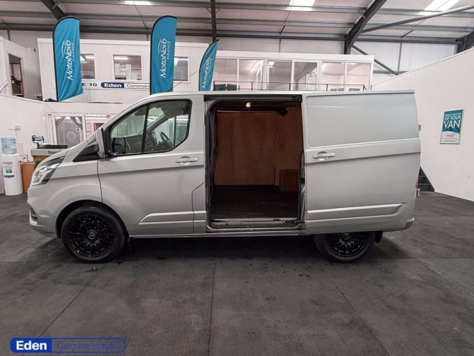 2025 Ford Transit Custom
