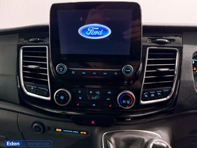 2025 Ford Transit Custom