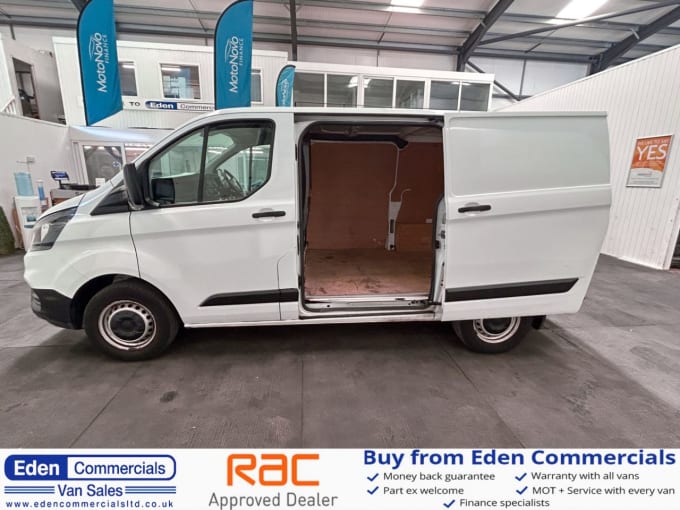 2025 Ford Transit Custom