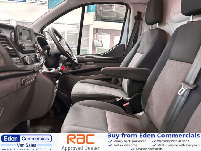 2025 Ford Transit Custom