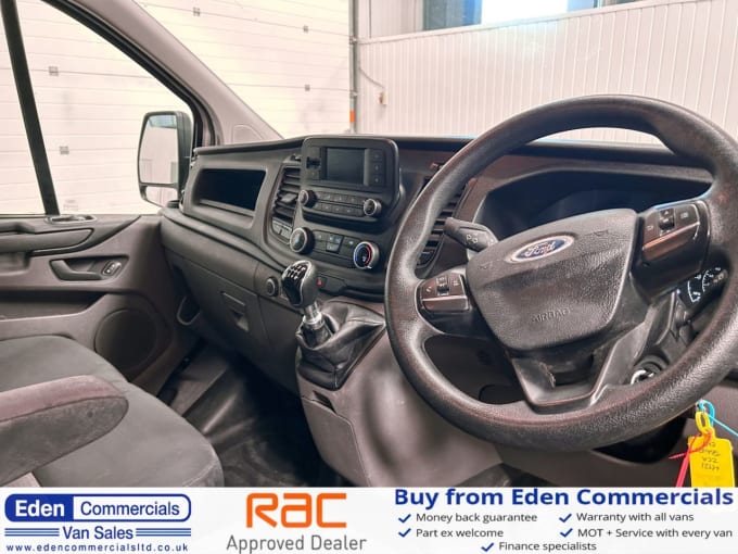 2025 Ford Transit Custom