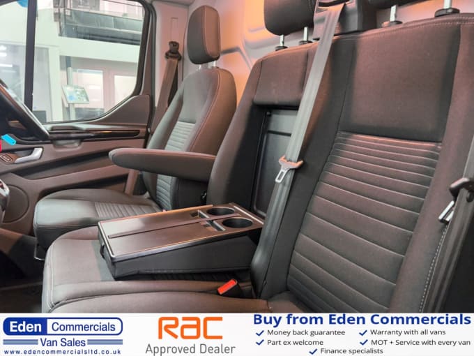 2025 Ford Transit Custom