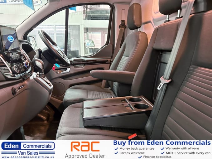 2025 Ford Transit Custom