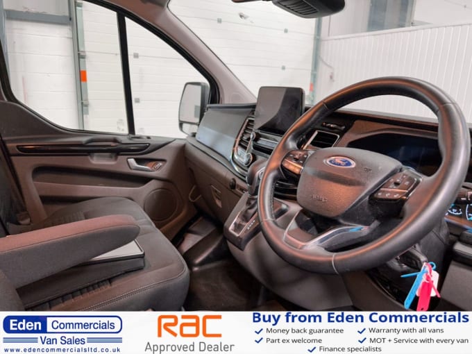 2025 Ford Transit Custom