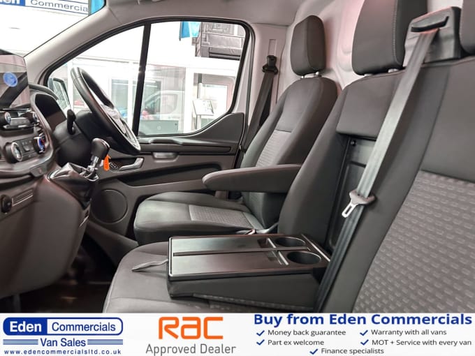 2025 Ford Transit Custom