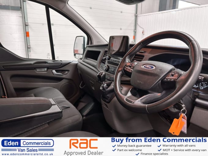 2025 Ford Transit Custom