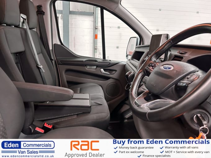 2025 Ford Transit Custom