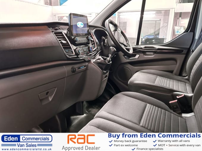 2025 Ford Transit Custom