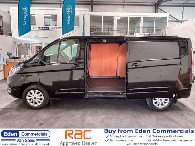 2025 Ford Transit Custom