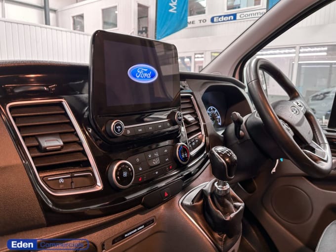 2025 Ford Transit Custom