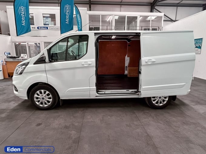 2025 Ford Transit Custom
