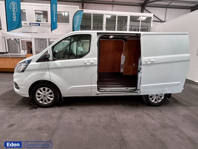 2025 Ford Transit Custom