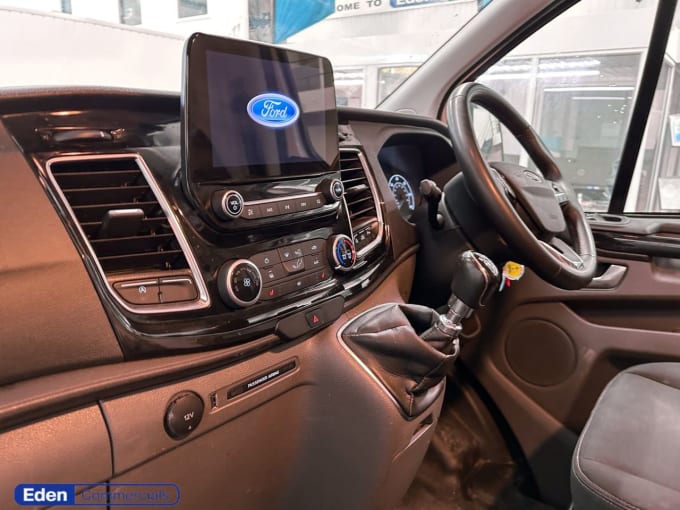 2025 Ford Transit Custom