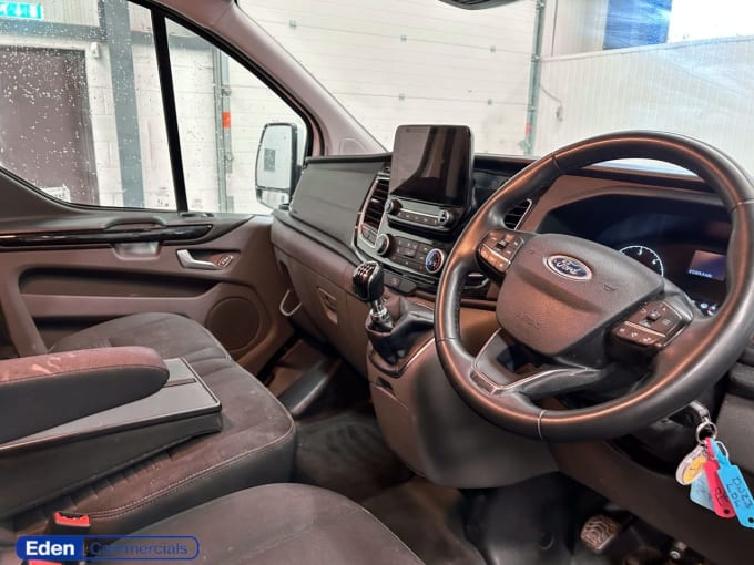 2025 Ford Transit Custom