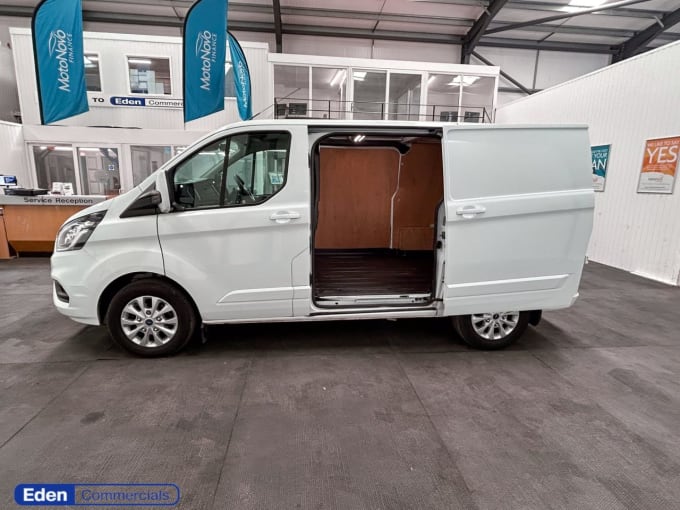2025 Ford Transit Custom